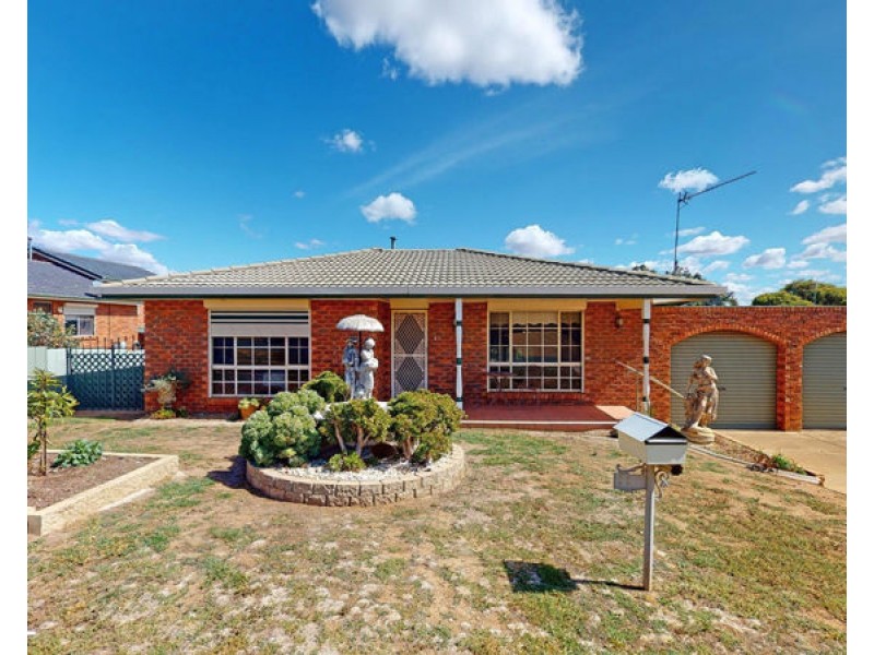 11 Hunter St, Junee NSW 2663