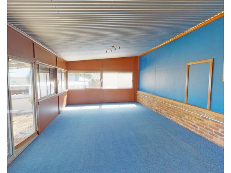 11 Hunter St, Junee NSW 2663