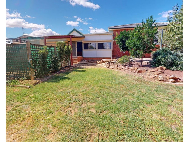 11 Hunter St, Junee NSW 2663