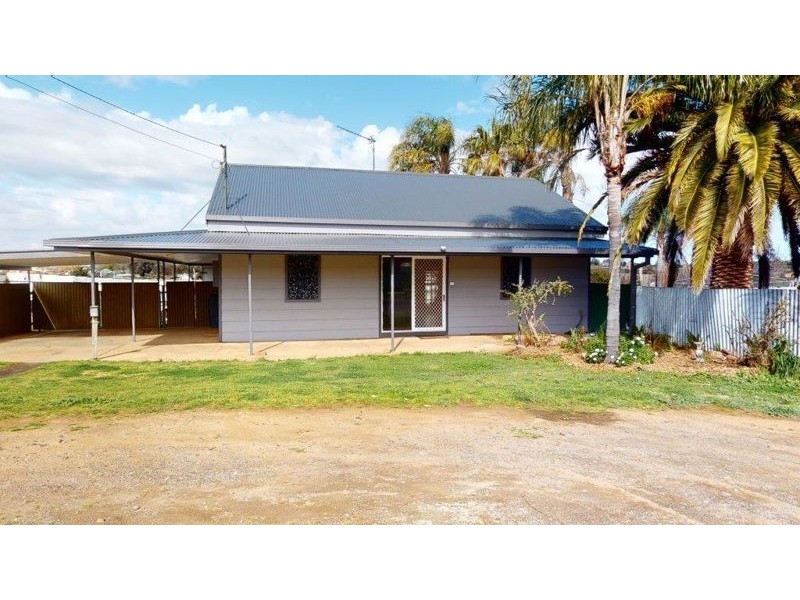 20 Castle Street, Junee NSW 2663