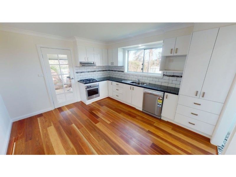 20 Castle Street, Junee NSW 2663