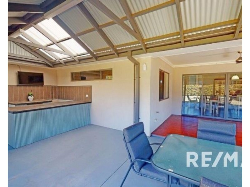 43 Loughan Rd, Junee NSW 2663