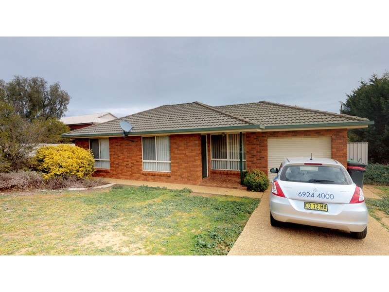 2 Vaughan Street, Junee NSW 2663