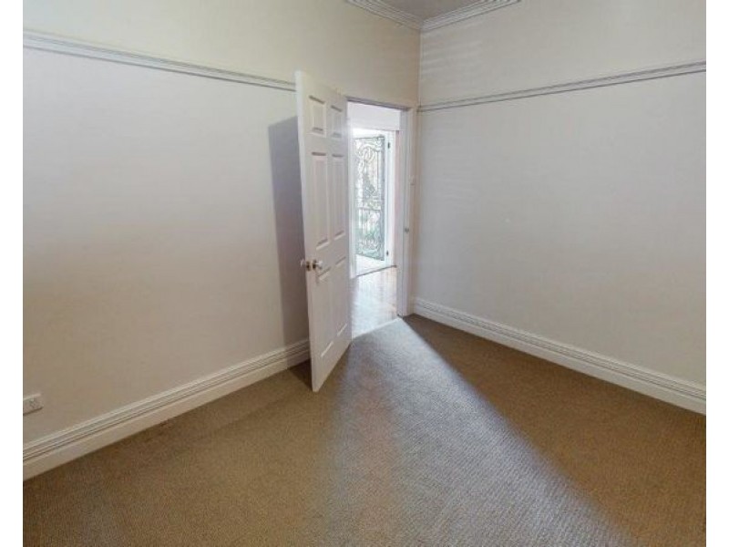 10 Lillian St, Junee NSW 2663