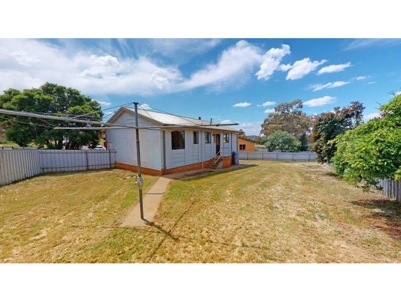 6 Clarence Street, Junee NSW 2663