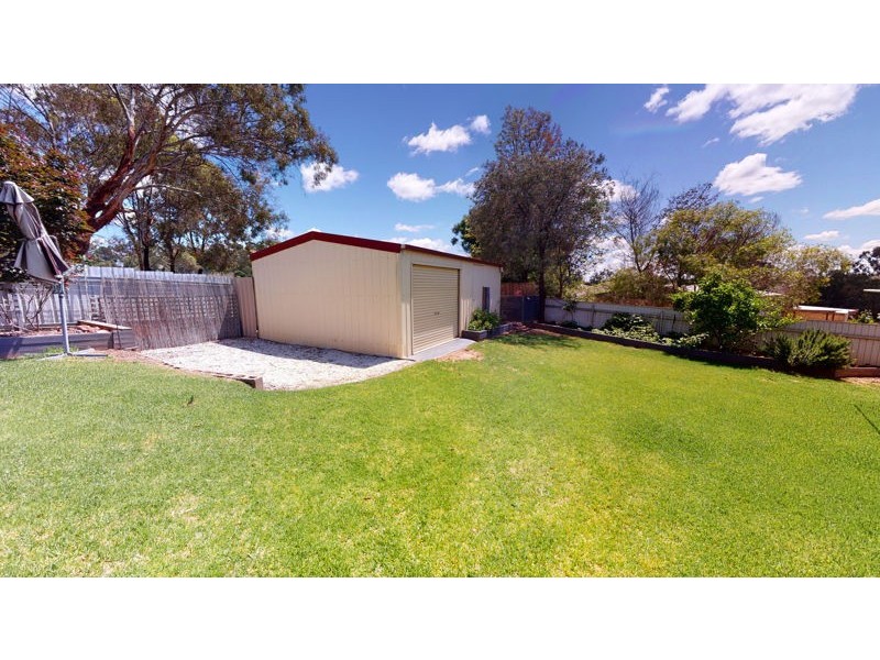 5 Pike Place, Junee NSW 2663