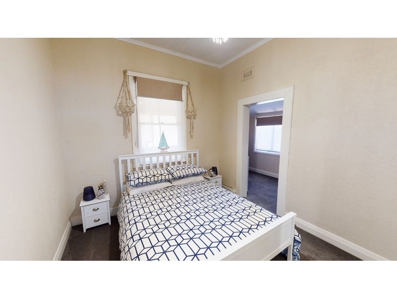 60 Regent Street, Junee NSW 2663
