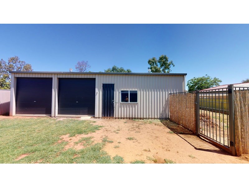 60 Regent Street, Junee NSW 2663