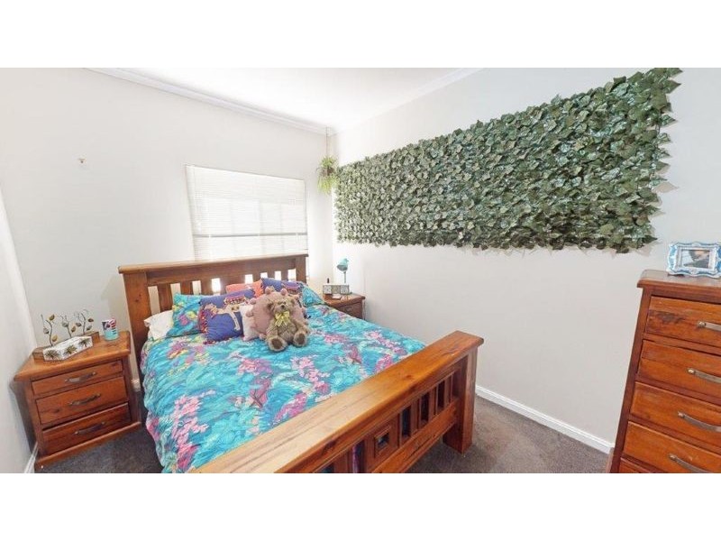 17 to 21 Hart St, Junee NSW 2663