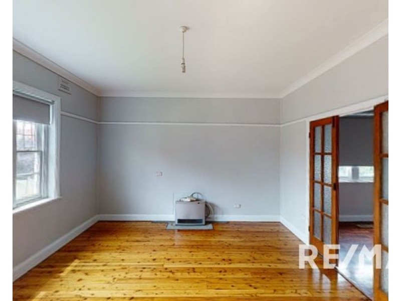 18 Denison Street, Junee NSW 2663