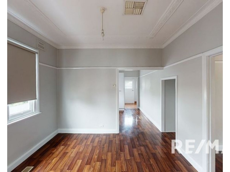 18 Denison Street, Junee NSW 2663