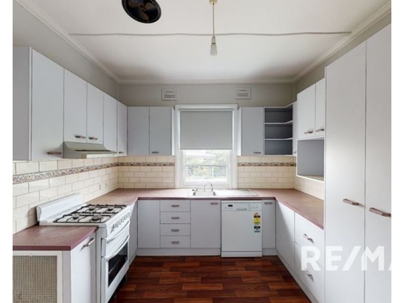 18 Denison Street, Junee NSW 2663