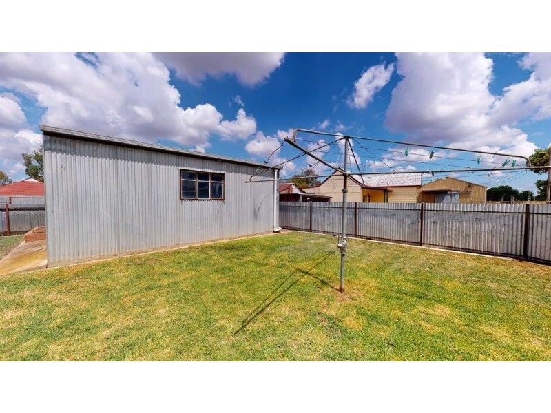 1 Hay Street, Junee NSW 2663