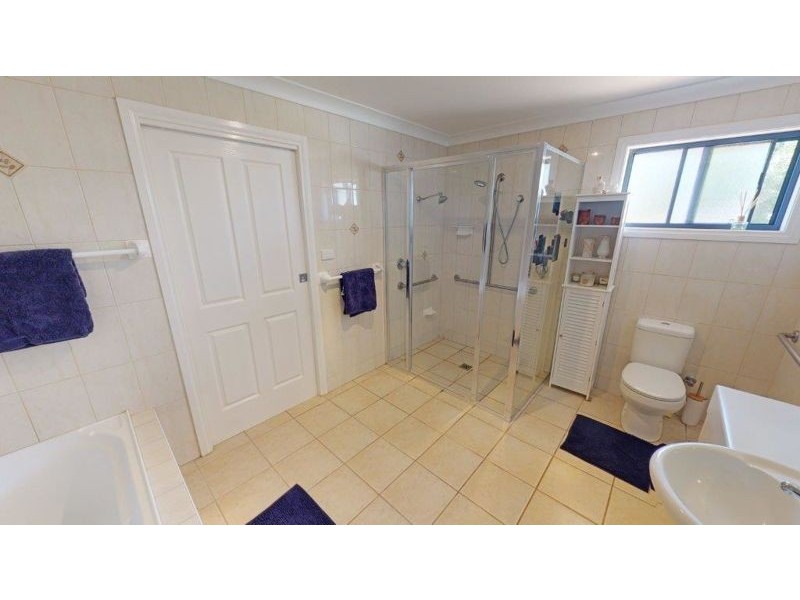 74 Lewis Street, Coolamon NSW 2701
