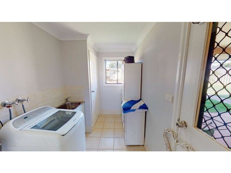 74 Lewis Street, Coolamon NSW 2701