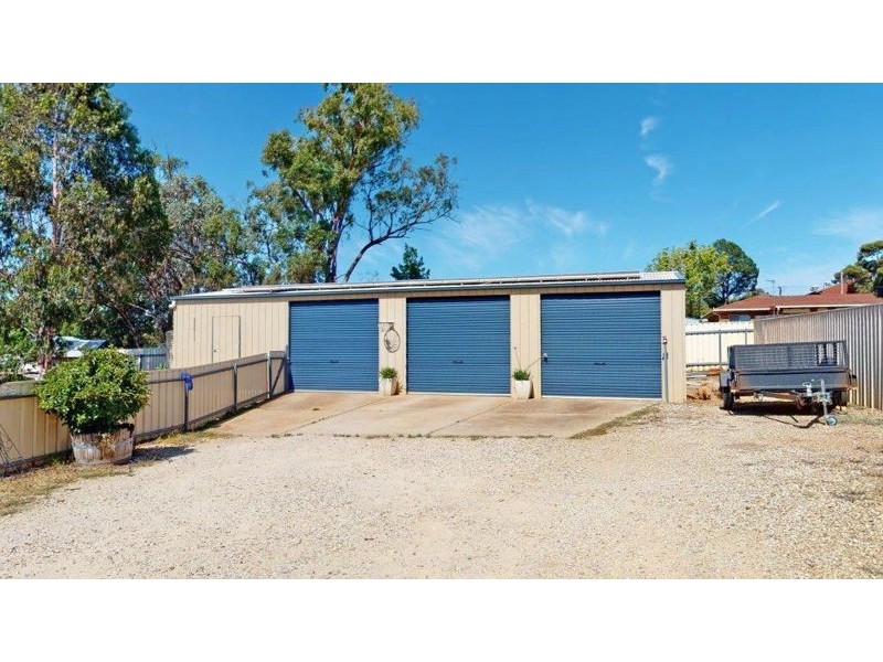 74 Lewis Street, Coolamon NSW 2701