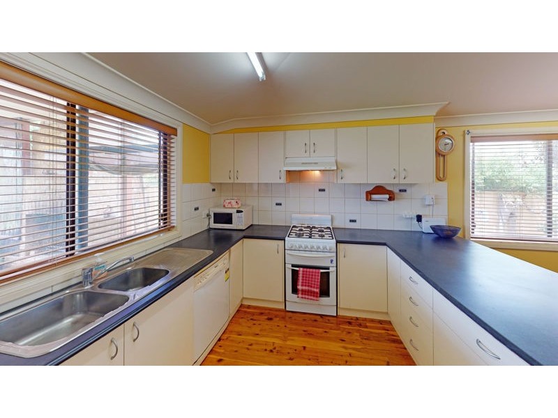 12 Florence Street, Junee NSW 2663