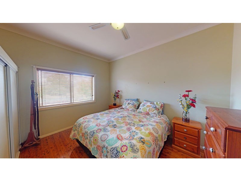 12 Florence Street, Junee NSW 2663