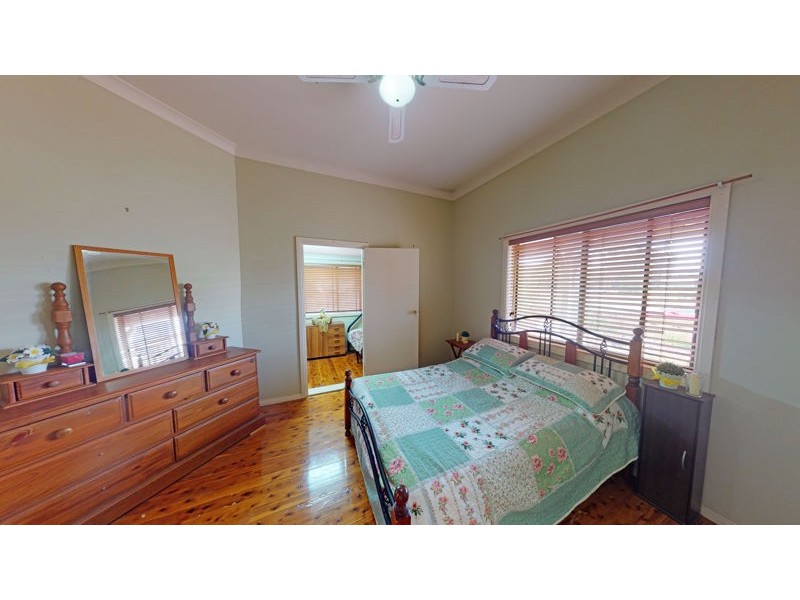 12 Florence Street, Junee NSW 2663