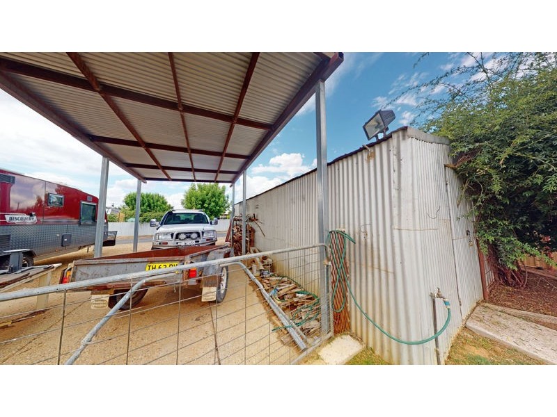 12 Florence Street, Junee NSW 2663