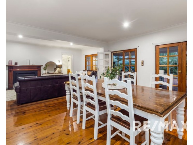 45 Railway Parade, Junee NSW 2663