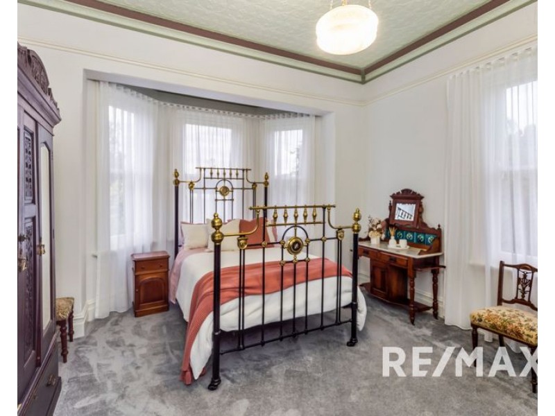 45 Railway Parade, Junee NSW 2663