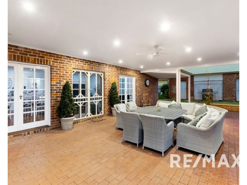 45 Railway Parade, Junee NSW 2663