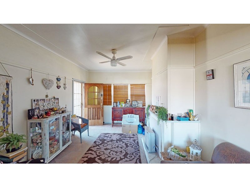 11 Harold Street, Junee NSW 2663
