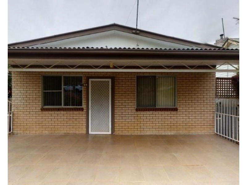 34 Marquis St, Junee NSW 2663