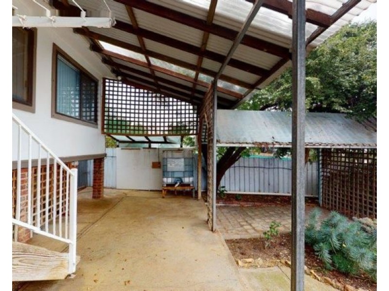 34 Marquis St, Junee NSW 2663