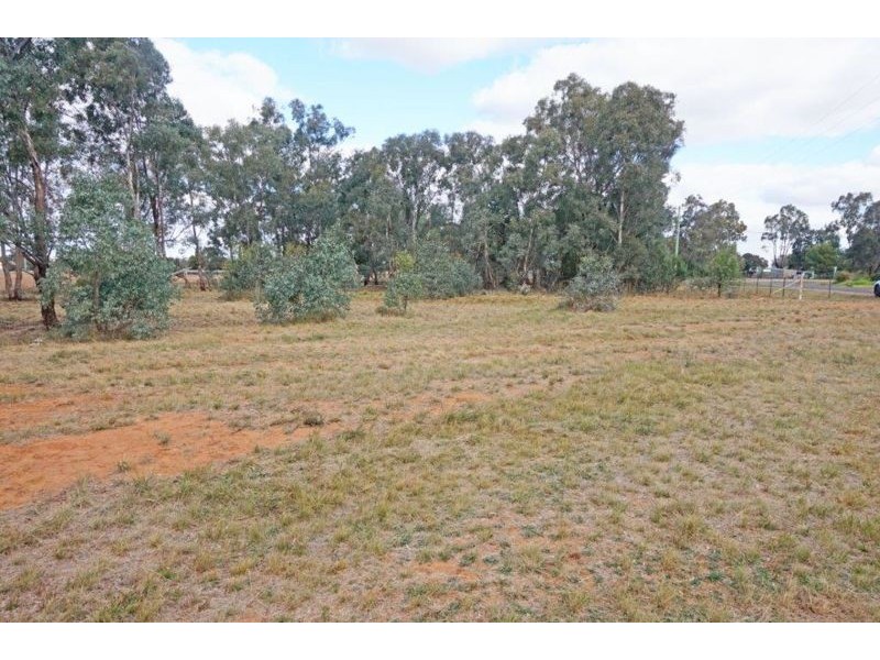 26 Percy St, Old Junee NSW 2652