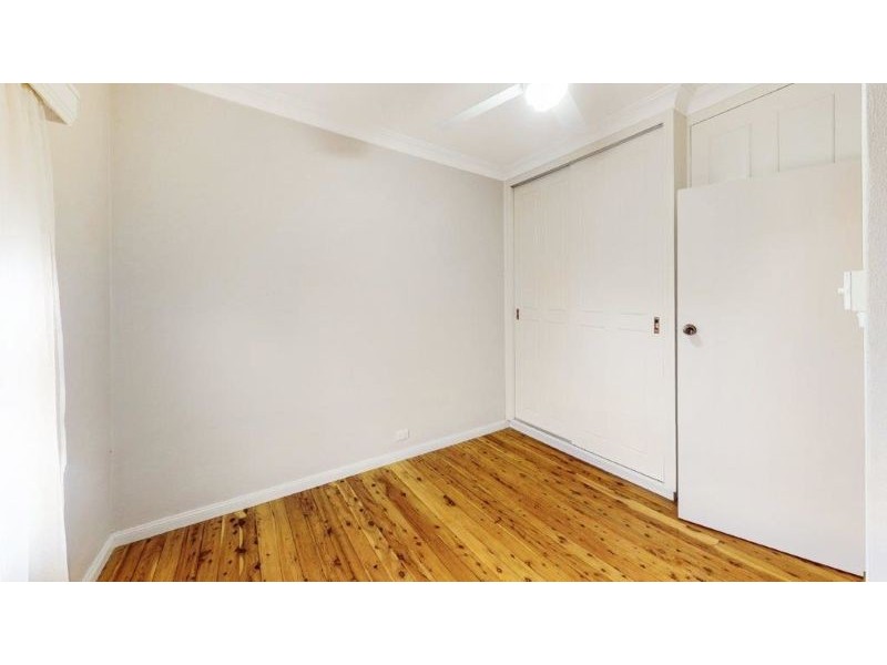 11 Commins St, Junee NSW 2663