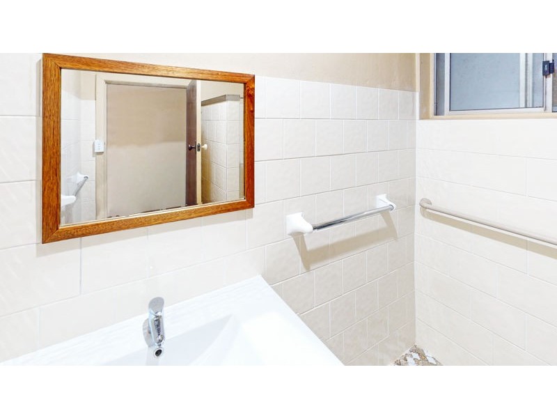 19 Elizabeth St, Junee NSW 2663