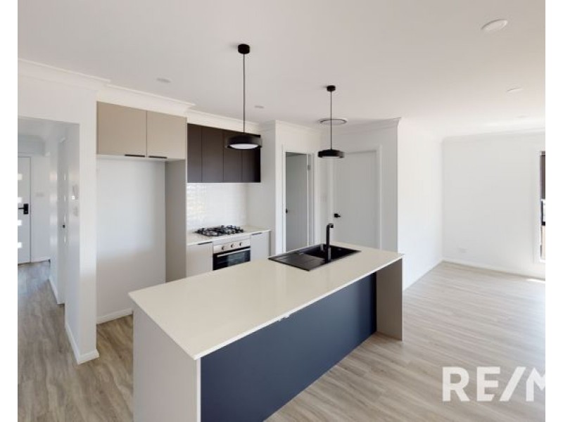 7 Cuttle Court Rd, Junee NSW 2663