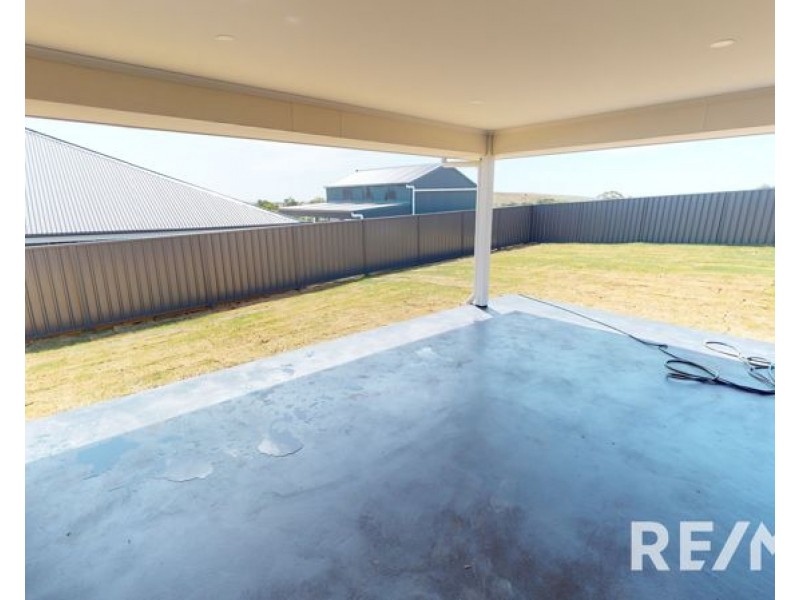 7 Cuttle Court Rd, Junee NSW 2663