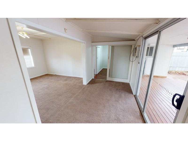 7 George Street, Junee NSW 2663