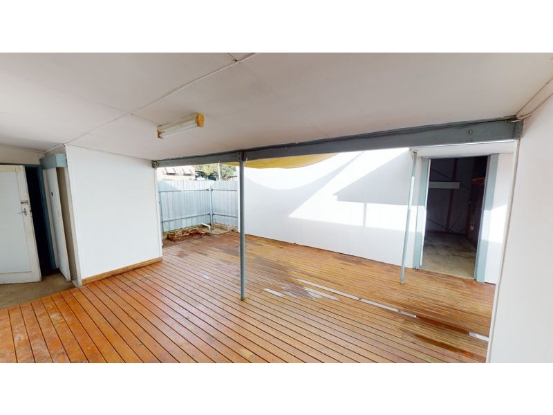 7 George Street, Junee NSW 2663