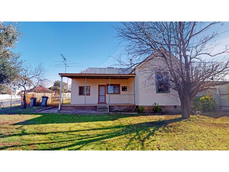 3 Harold St, Junee NSW 2663