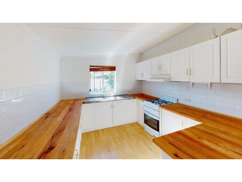 3 Harold St, Junee NSW 2663