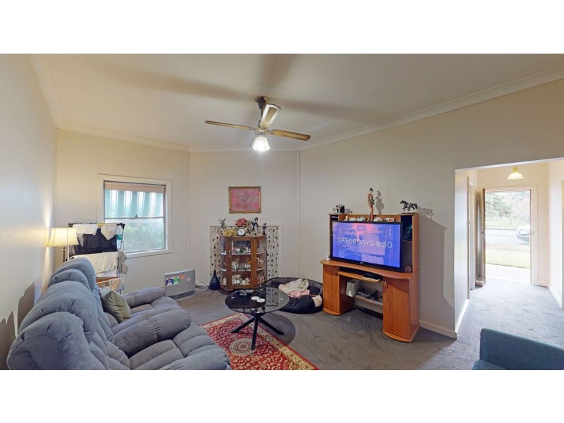 26 Regent St, Junee NSW 2663