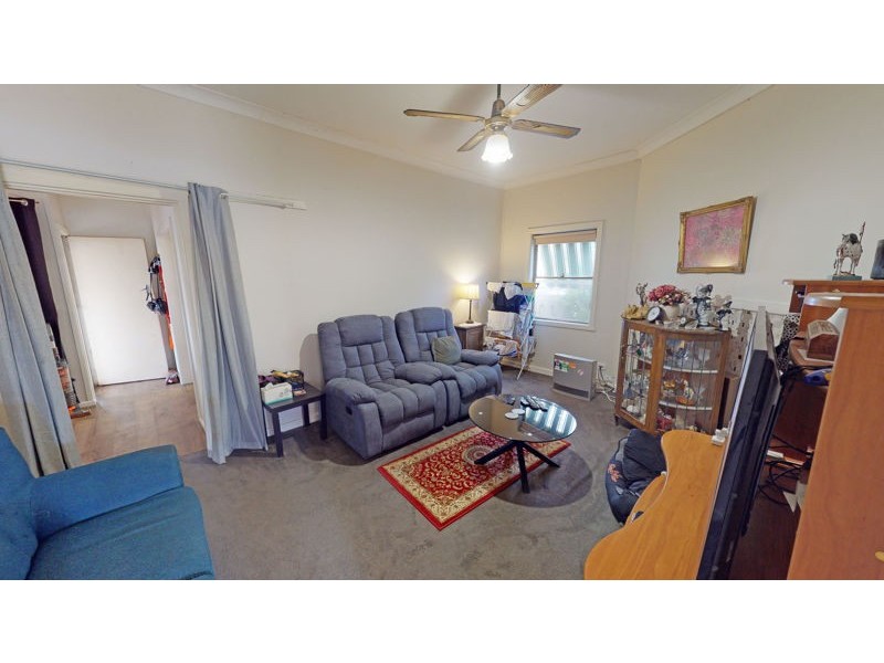 26 Regent St, Junee NSW 2663