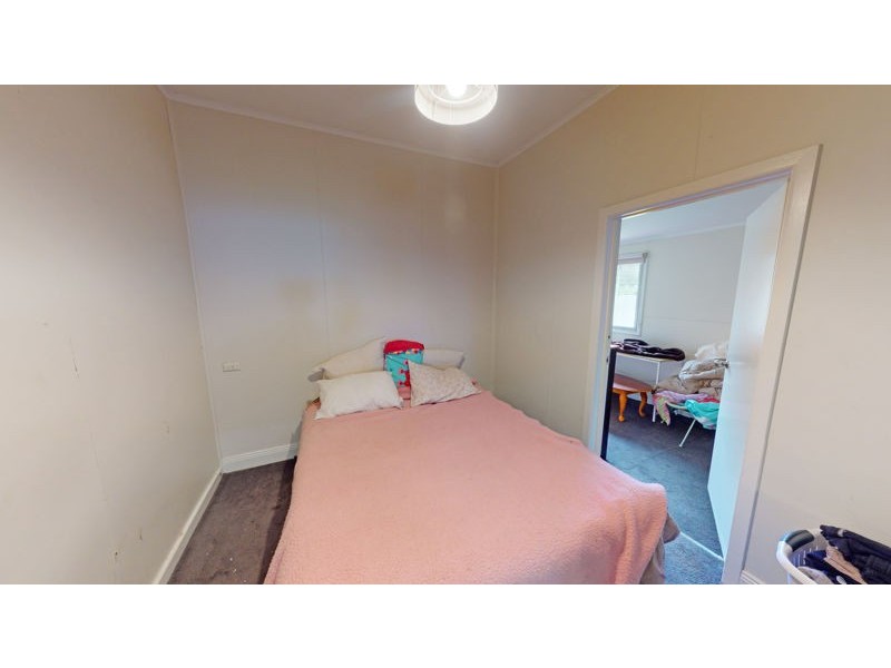 26 Regent St, Junee NSW 2663