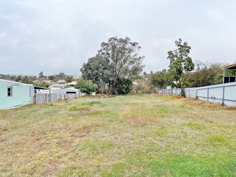24 Wardle St, Junee NSW 2663