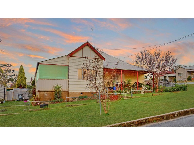 11 Orr Street, Junee NSW 2663