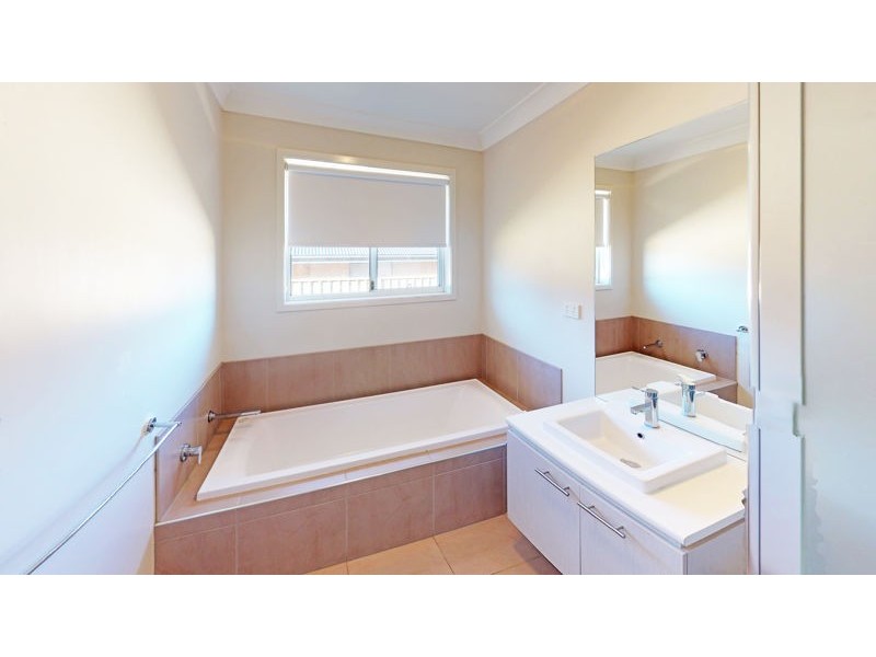 6 Dagmar Lane, Junee NSW 2663