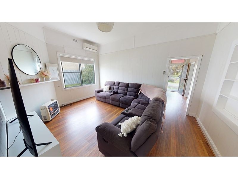 82 Hill Street, Junee NSW 2663