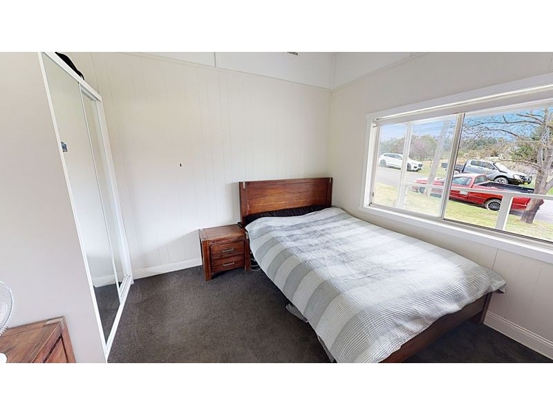 82 Hill Street, Junee NSW 2663