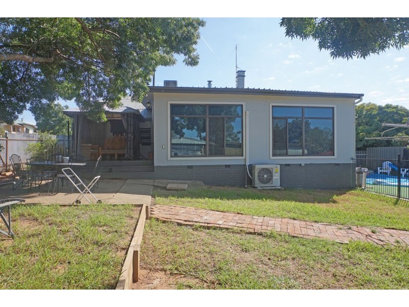 14 Wardle Street, Junee NSW 2663