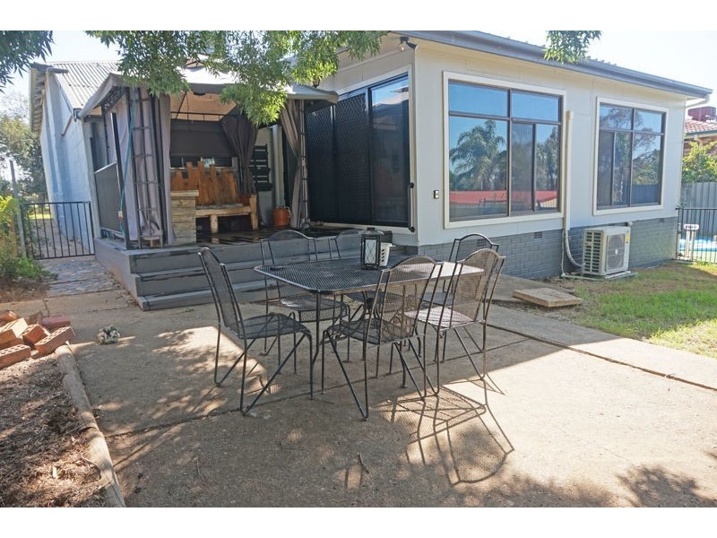14 Wardle Street, Junee NSW 2663