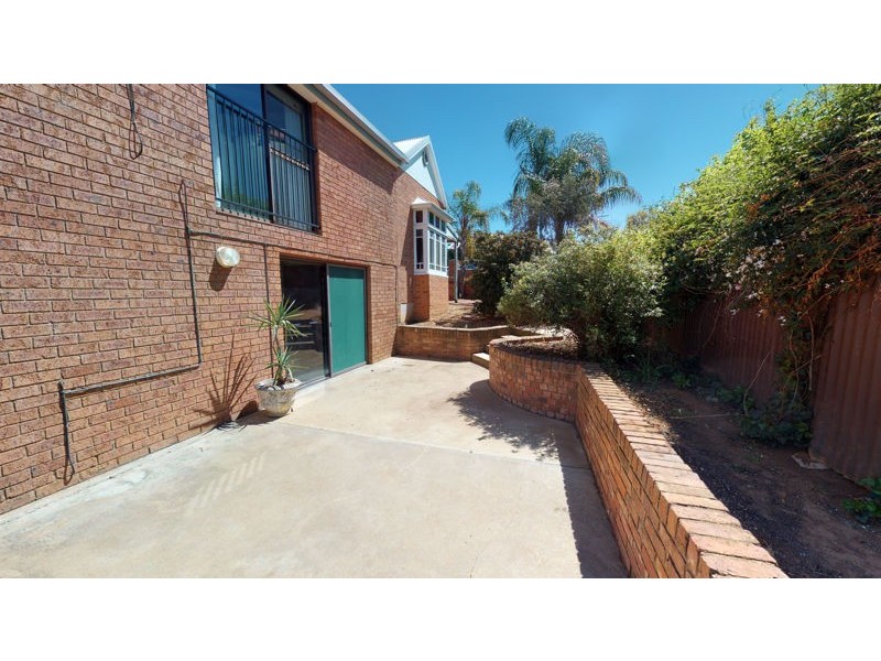 28 Marquis Street, Junee NSW 2663